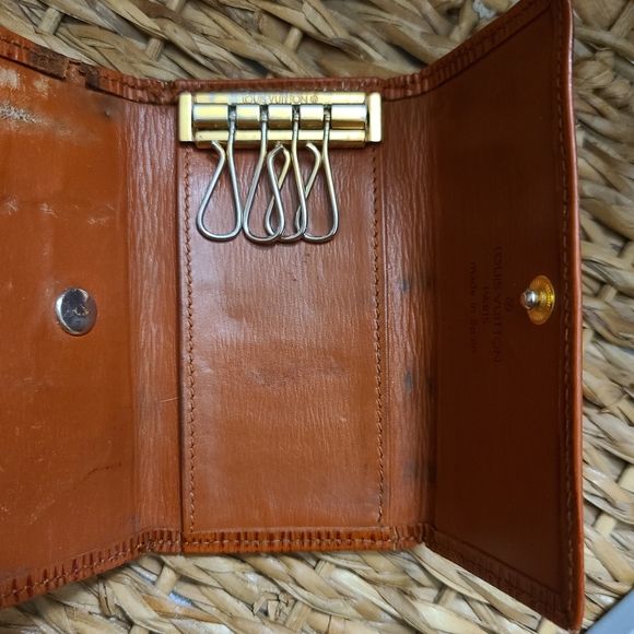 🧡 LV EPI 4 Key Holder - Picture 8 of 9